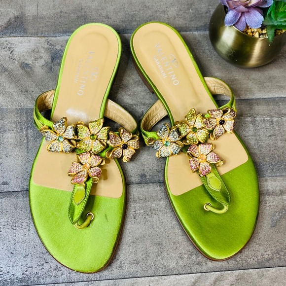 Valentino Garavani Embellished Sandals Multi Colored Jeweled Floral Sz 7.5 EU38‎ - Picture 1 of 10